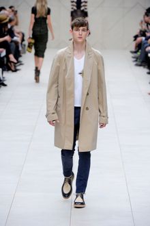 Burberry Prorsum Spring 2012 Black And Beige Lace-Up Oxford Shoes With Raffia Uppers - Lyst