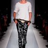 Balmain Spring 2012 White Cropped Skinny Pants With Black Leather Applique in Black (white) - Lyst