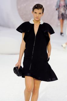 Chanel Spring 2012 Black Clutch Bag with White Graphic Pattern - Lyst