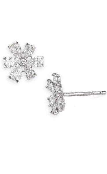 Kwiat Floral Stud Diamond Earrings in White (white gold) - Lyst