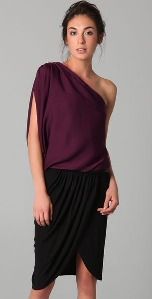 Alice + Olivia Plum Silk Blend Hannah One Shoulder Top - Lyst