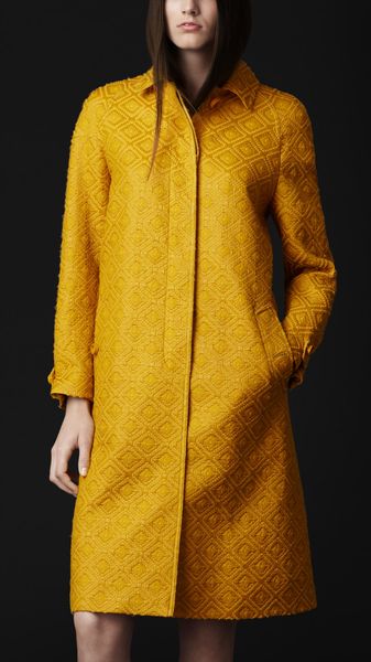 Burberry Prorsum Graphic Matelassé Trench Coat in Yellow (chrome yellow) - Lyst