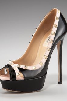 Valentino Patent Leather Rockstud Platform Pump - Lyst