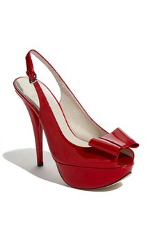 Stuart Weitzman Bowrey Pump - Lyst