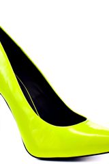 Fergie Protest - Fluorescent Yellow