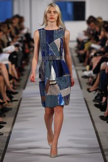 Oscar de la Renta Embroidered Dress - Lyst
