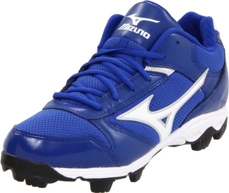 mizuno blue cleats