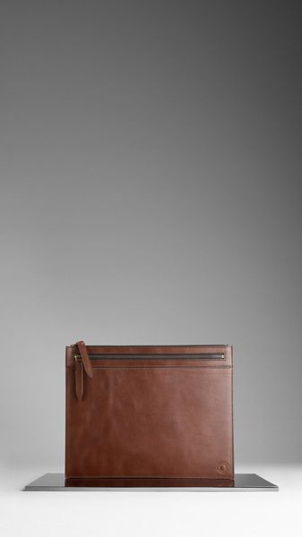 Burberry Matte Leather Document Holder in Brown for Men (dark chocolate) - Lyst
