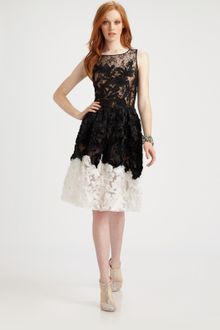 Oscar de la Renta Chantilly Lace Dress - Lyst