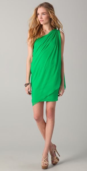 Alice + Olivia Draped One Shoulder Dress in Green - Lyst