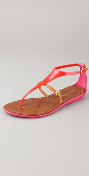 Sergio Rossi T Strap Rubber Sandals in Orange - Lyst