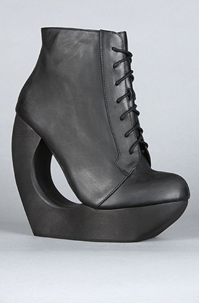 Jeffrey Campbell The Roxie Shoe in Distressed Black in Black - Lyst