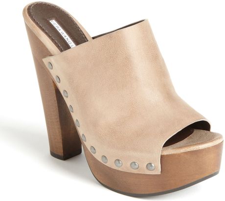 Vera Wang Lavender Yves Mule in Brown (taupe) - Lyst