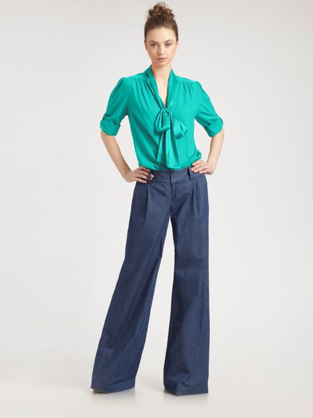 Alice + Olivia Arie Tied Collar Blouse in Blue (teal) - Lyst