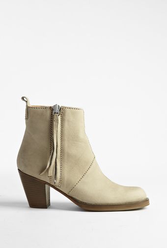  Dusty Beige Pistol Short Boots 