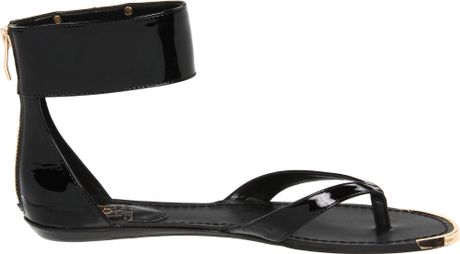 vince camuto black flat sandals