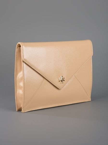 tory burch clutch tan