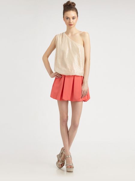 Alice + Olivia Sasha Sequined Bubble Top in Beige (nude) - Lyst