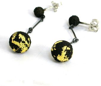Arata Fuchi Black 2 Small Balls Earrings - Lyst