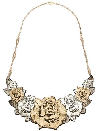  Large Roses Necklace 