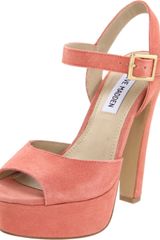 Steve Madden  Womens Dynemite Sandal