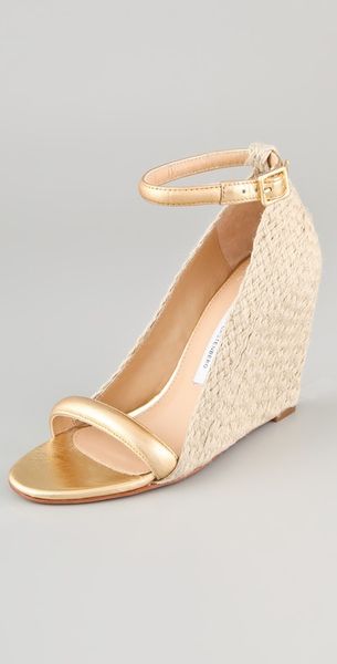 Diane Von Furstenberg Tchad Metallic Wedge Sandals - Lyst