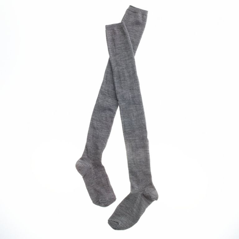 What kind of shoes to wear with grey thigh high socks? r