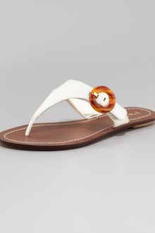 Prada Tortoise Buckle Patent Leather Thong Sandal - Lyst