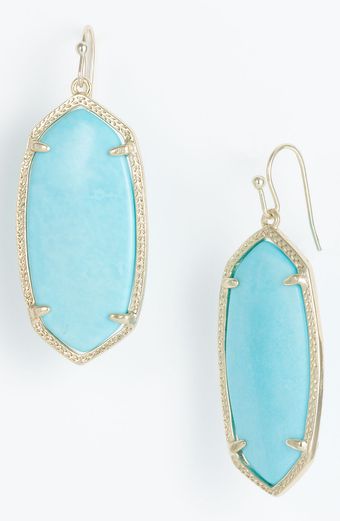  Elle Small Oval Earrings 