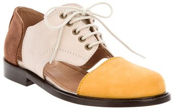  Cutout Shoe 