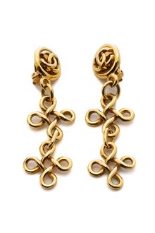 Chanel Chanel Fleurdelis Earrings - Lyst