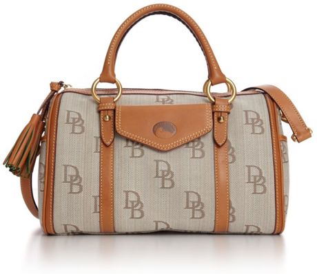 dooney and bourke signature barrel bag