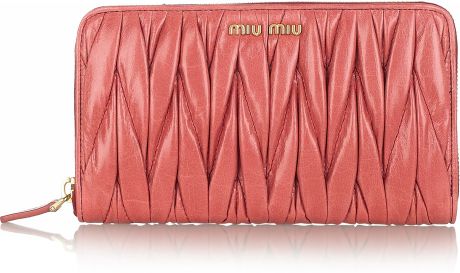 Miu Miu Matelassé Leather Wallet in Pink (rose) - Lyst