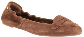  Elasticated Shoe 