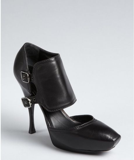 Celine Black Leather Buckle Cutout Pumps in Black - Lyst