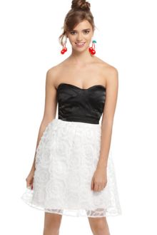 Eci Strapless Satin Sweetheart Neck Aline - Lyst