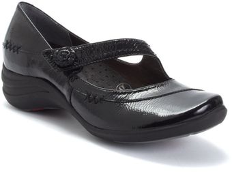  Trope Mary Jane Flats 