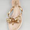 Valentino Rockstud Metallic Bow Jelly in Gold (poudre gold plat) - Lyst