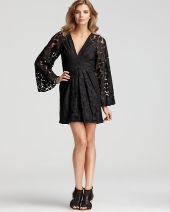  Dress Bell Sleeve Lace 