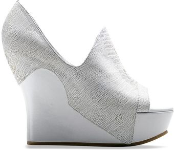  Wedges Embossed Platform 