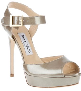  Linda Sandal 