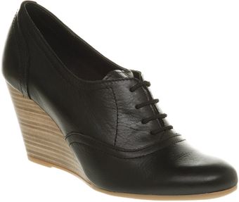  Blinkered Wedge Lace Up Black Leather 