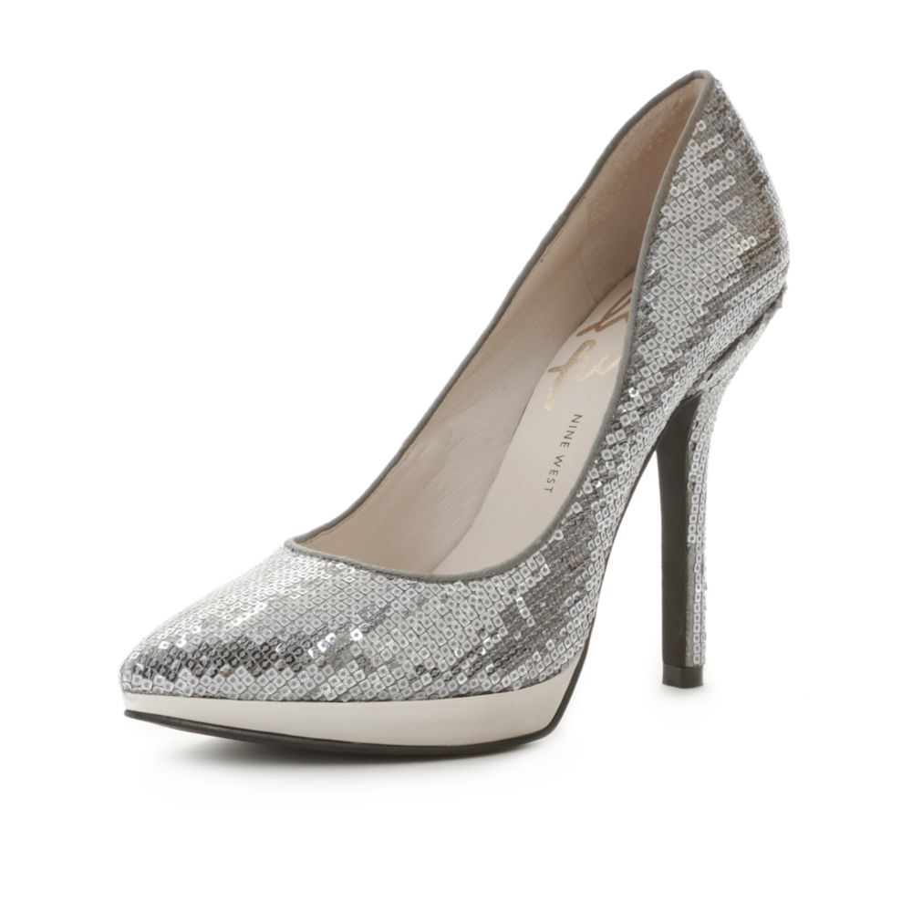 Nine West Love Fury Pumps in Silver (pewter sequin) | Lyst