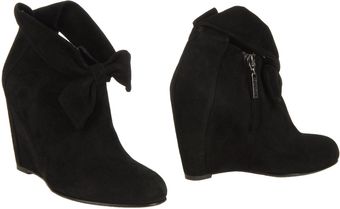  Rodo Ankle Boots 