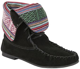  Moccasin Boot 