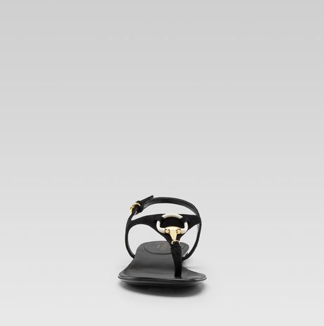 Gucci Lady Bit Flat Thong with Horsebit Detail in Black - Lyst