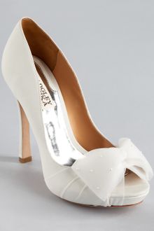 Badgley Mischka Pumps Zali Bow Platform - Lyst
