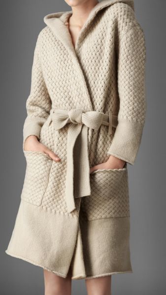 Burberry Waffle Knit Cashmere Dressing Gown in Beige (nude) - Lyst