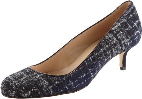 Oscar De La Renta Flannel Plaid Kittenheel Pump in Black (navy) - Lyst