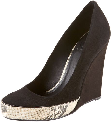 Tory Burch Sandra Snakeprint Platform Wedge in Black - Lyst
